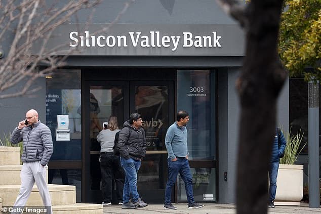 La fuga dei clienti da Silicon Valley Bank può creare effetto domino? La fuga dei clienti da Silicon Valley Bank
