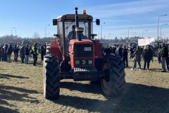 Presidio degli agricoltori nei pressi del casello di Bettolle in Valdichiana Arezzo