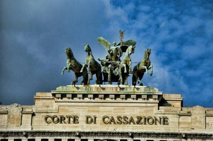 Suprema Corte di Cassazione: illegittime le sospensioni dei sanitari in presenza di esenzioni firmate dal medico di medicina generale