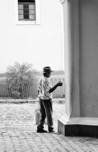 Cuba uomo a passeggio Cuba uomo a passeggio