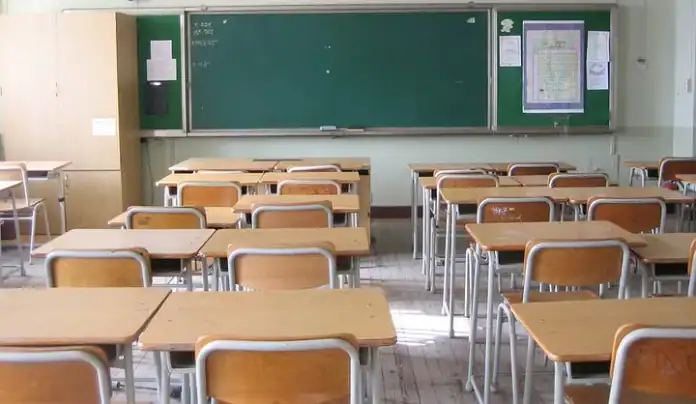 classe banchi scuola