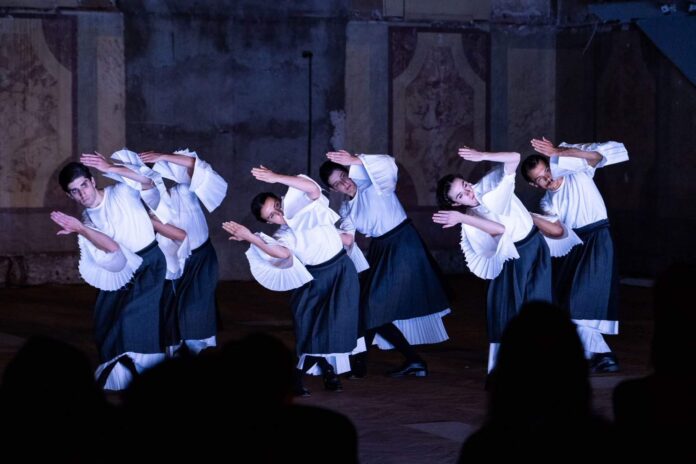 La nuova Abitudine_Claudia Castellucci low