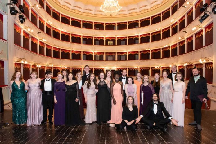 OPERA_seme_2023_cantanti_americani_petrarca