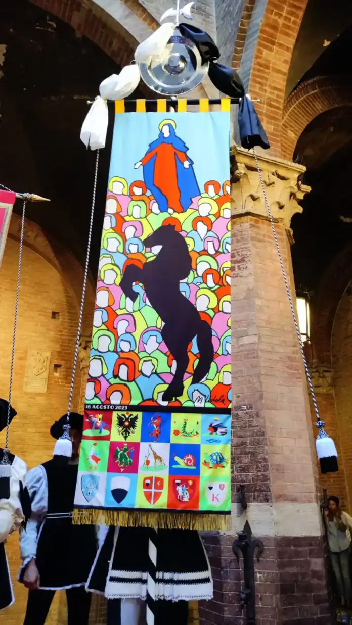 230817 ropi Palio di SIENA 00