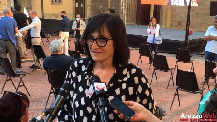 Lucia De Robertis