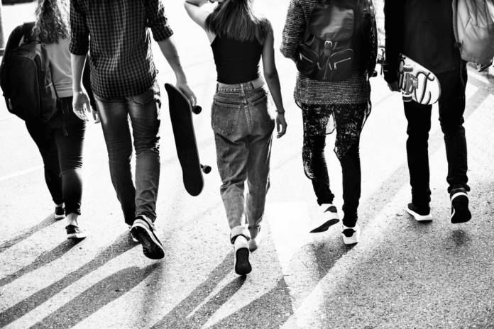 giovani - nuova generazioni - incontri - divertimento
