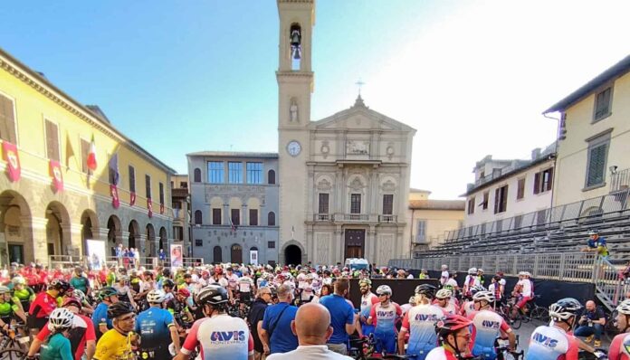 CICLOTURISTICA MONTEVARCHI 00