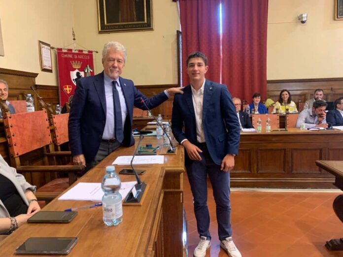 Il Sindaco Ghinelli con Alessandro Dioni