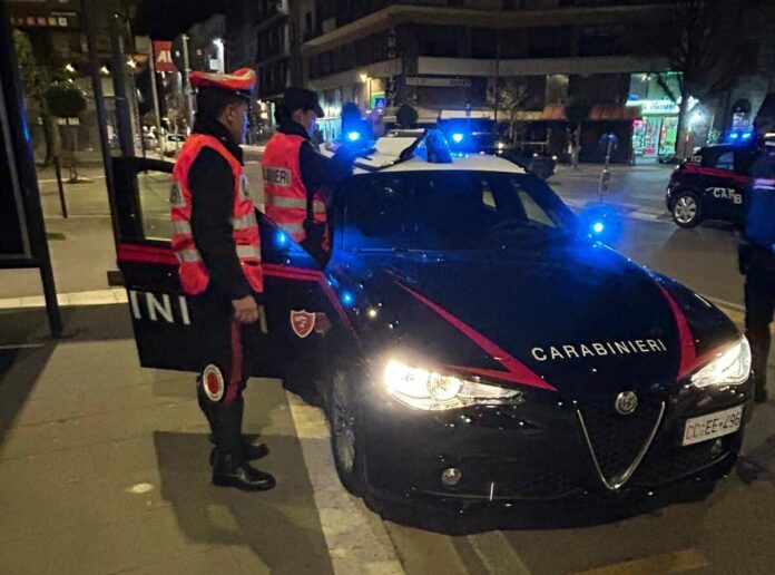Carabinieri notte Arezzo