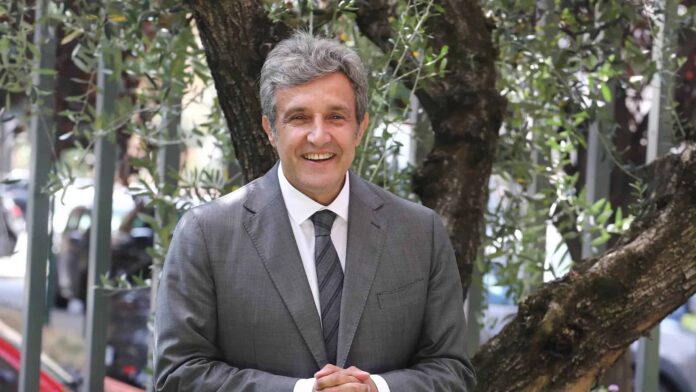 Flavio Insinna