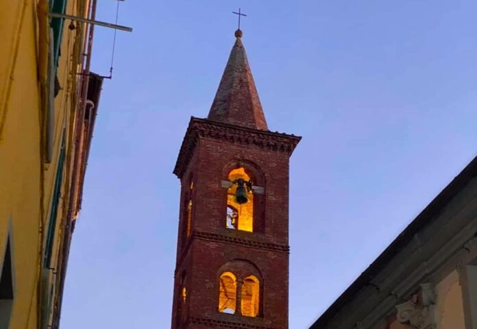 Campanile Chiesa di San Domenico a Foiano della Chian