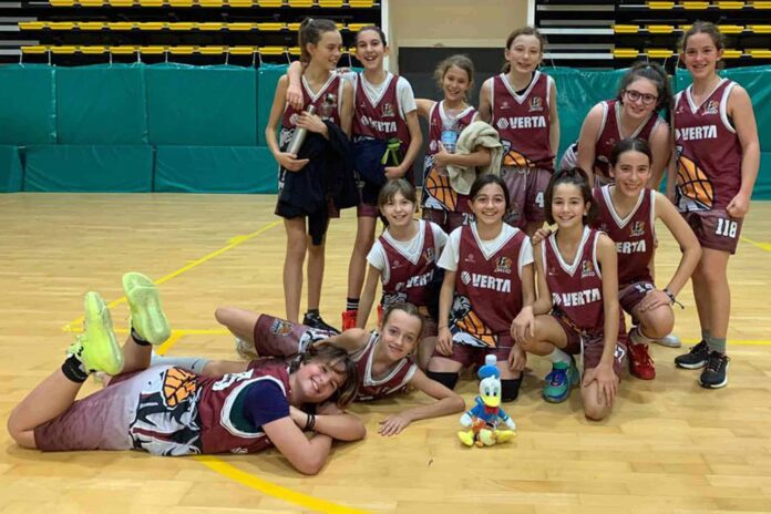 Scuola Basket Arezzo - Under13 femminile 2023 (1)