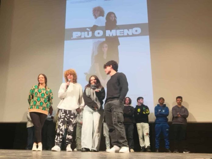 cortona più o meno presentazione 28