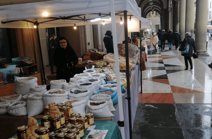 Mercatale Arezzo Portici