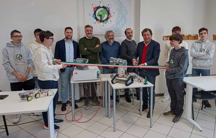 Castiglion Fiorentino laboratorio robotica