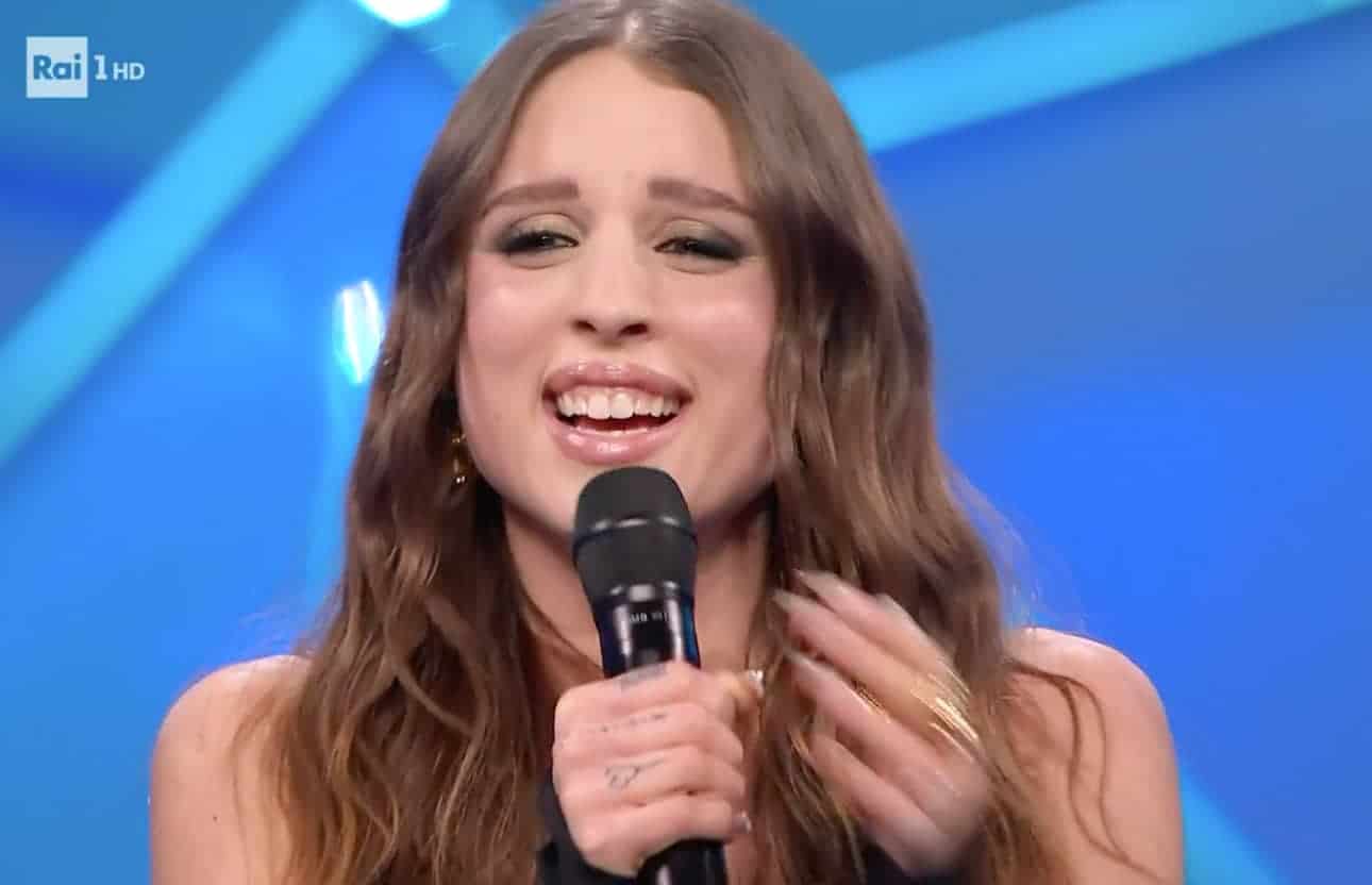 Angelina Mango vince il Festival di Sanremo Angelina Mango vince il Festival di Sanremo