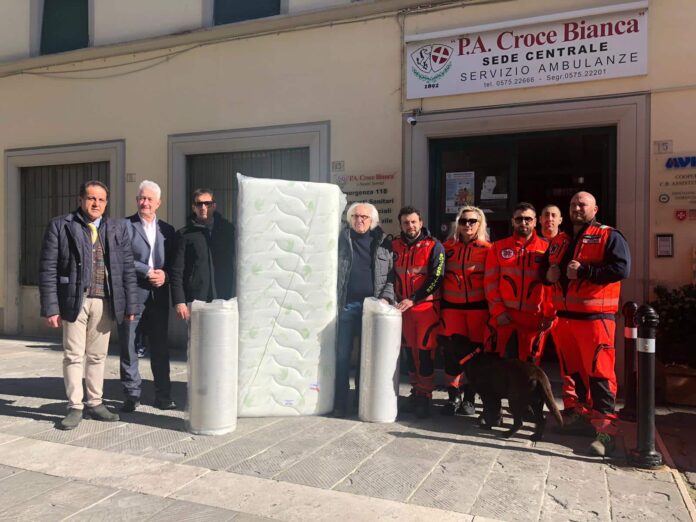 Croce Bianca Arezzo donazione materassi