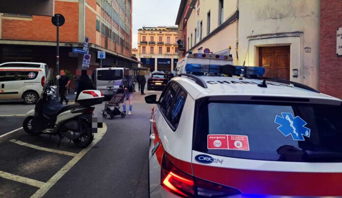 Minorenne accoltellata Croce Bianca Anfiteatro