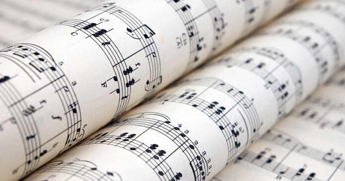 n_musica_spartito_piegato_0