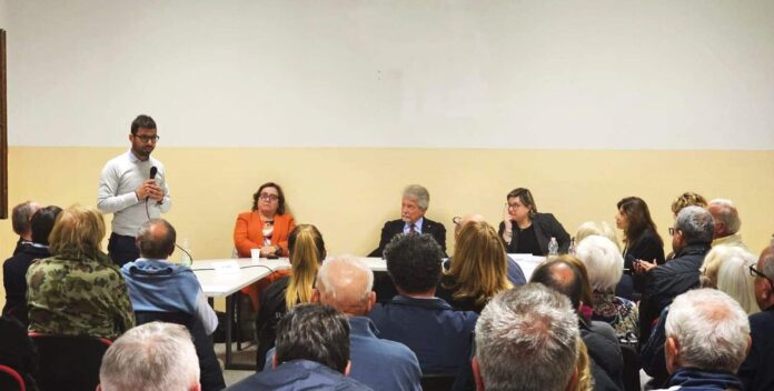 Giunta Ghinelli scuole elementari Rigutino