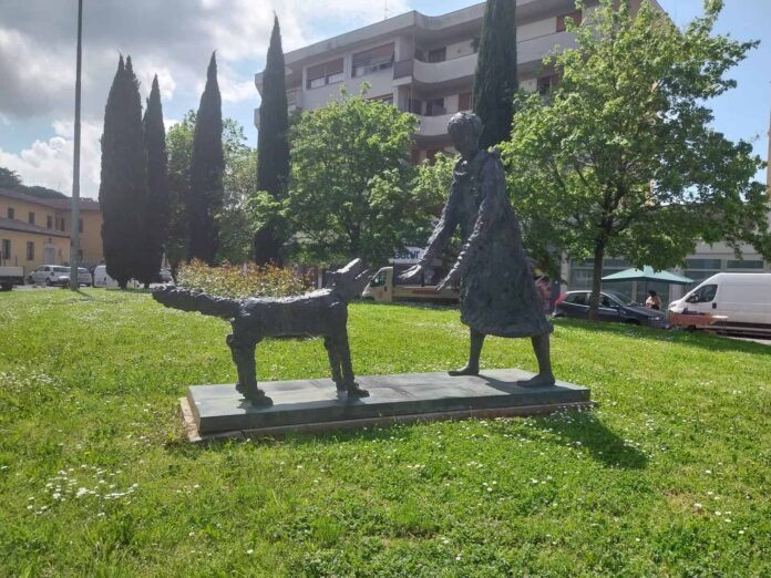 PIAZZA Saione Francesco e il lupo
