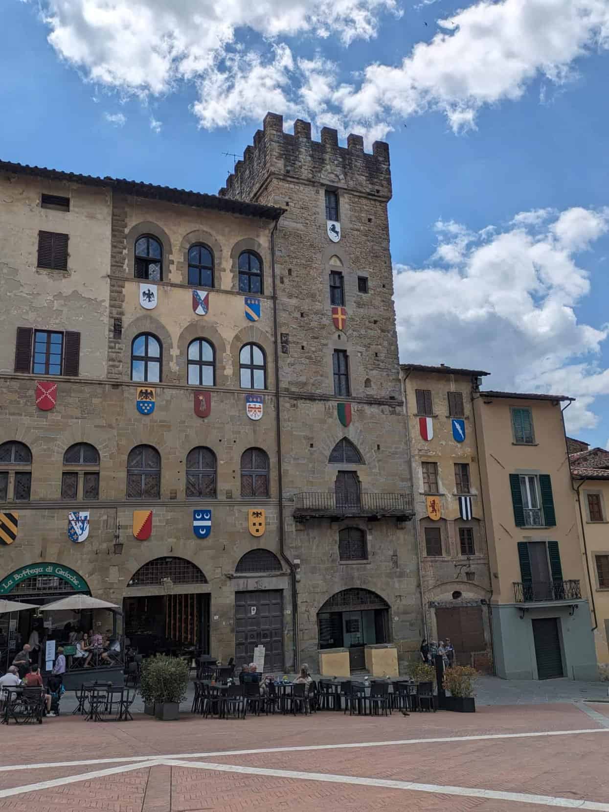 Giostra, Piazza Grande scudi Giostra, Piazza Grande scudi