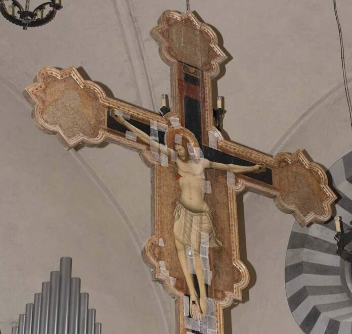 crocifisso ligneo del XIV secolo della Badia di San Fedele in Poppi