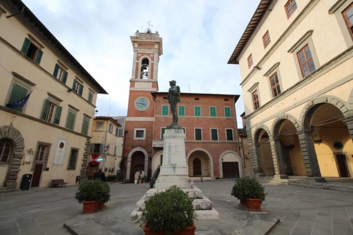 Foiano della Chiana piazza Cavour