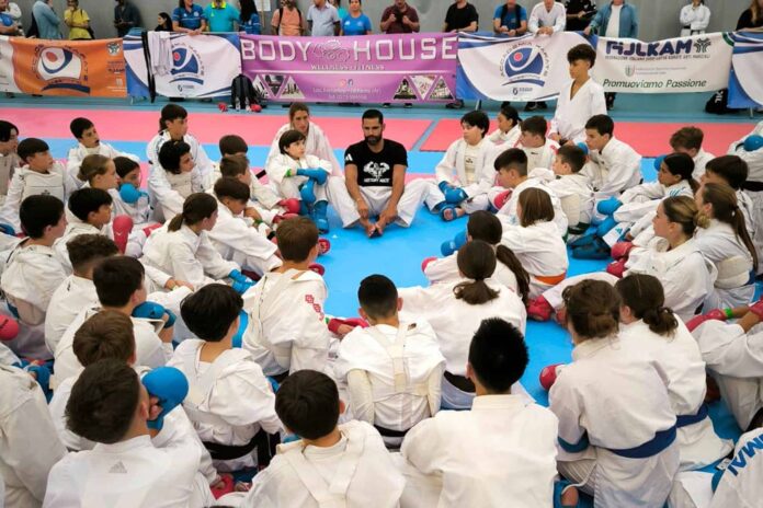 Accademia Karate Casentino - Stage Luigi Busà (2)
