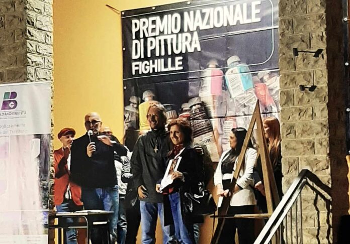 Laura Serafini premiata come ‘artista dell'anno' a Fighille Arte 2024