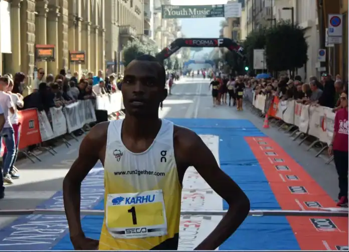 Maratonina Città di Arezzo_primo piano del vincitore