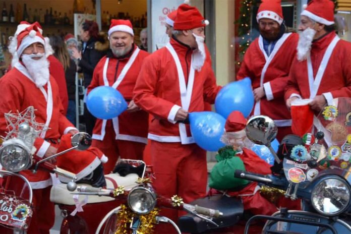 Vespa Club Arezzo - Babbo Natale in Vespa (23)