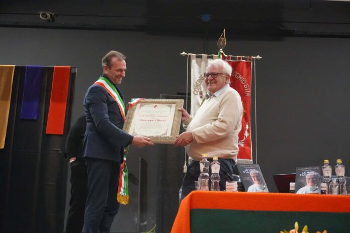 consegna cittadinanza onoraria Giuseppe Oliveri