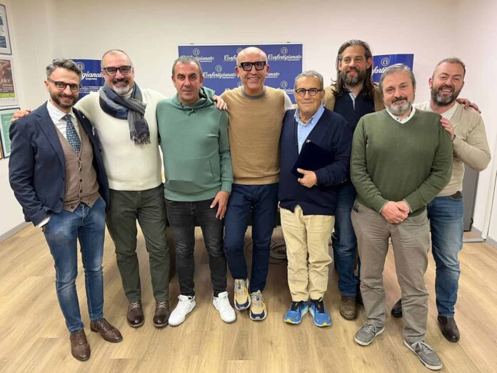 foto di gruppo consulta_confartigianato_Pier Luigi Marzocchi confermato Presidente