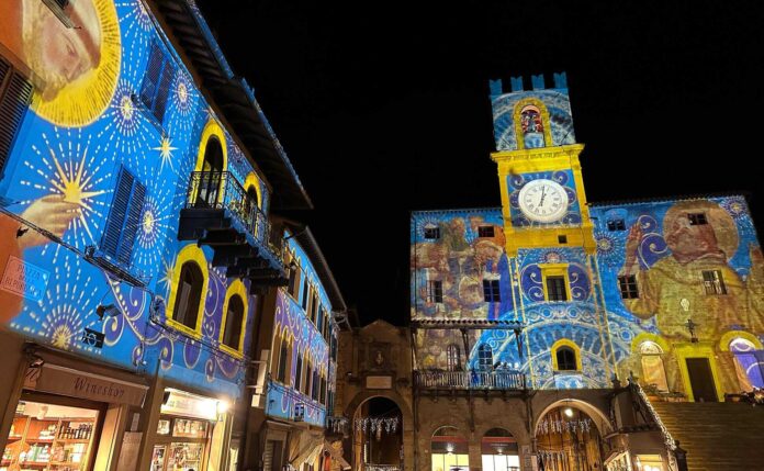 inaugurazione Natale stelle Cortona