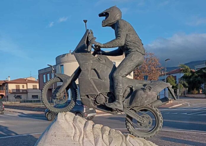 Fabrizio Meoni - monumento