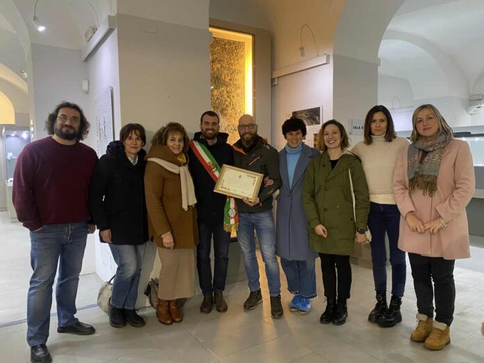 consegna targa trenti museo archeologico