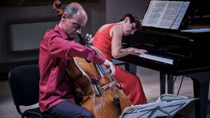 Alla Casa della Musica di Arezzo concerto con Luca Provenzani e Fabiana Barbini