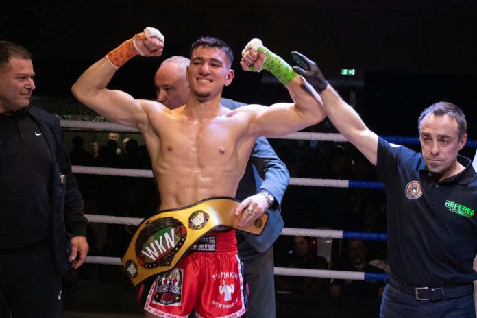 Sebastian Nicolas Vasilovici del Team Jakini si è laureato campione italiano nei -70kg di kickboxing
