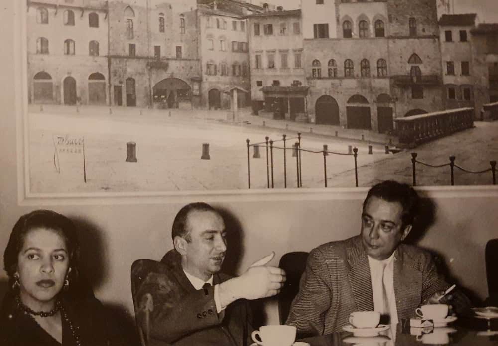 foto 3 - L’artista con Clarisa Silva e Dario Tenti, fondatore della Galleria Comunale d'Arte Contemporanea