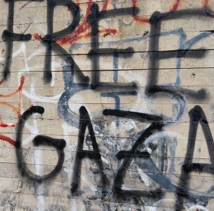 Aretini  per Gaza in PACE al presidio in Prefettura