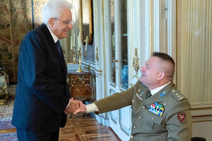 Il tenente colonnello Gianfranco Paglia ospite al Tennis Giotto