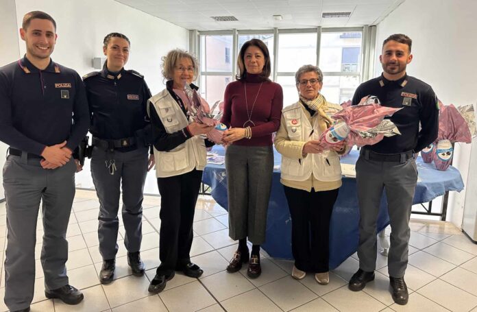 L'Associazione Italiana lotta al neuroblastoma alla Questura di Arezzo