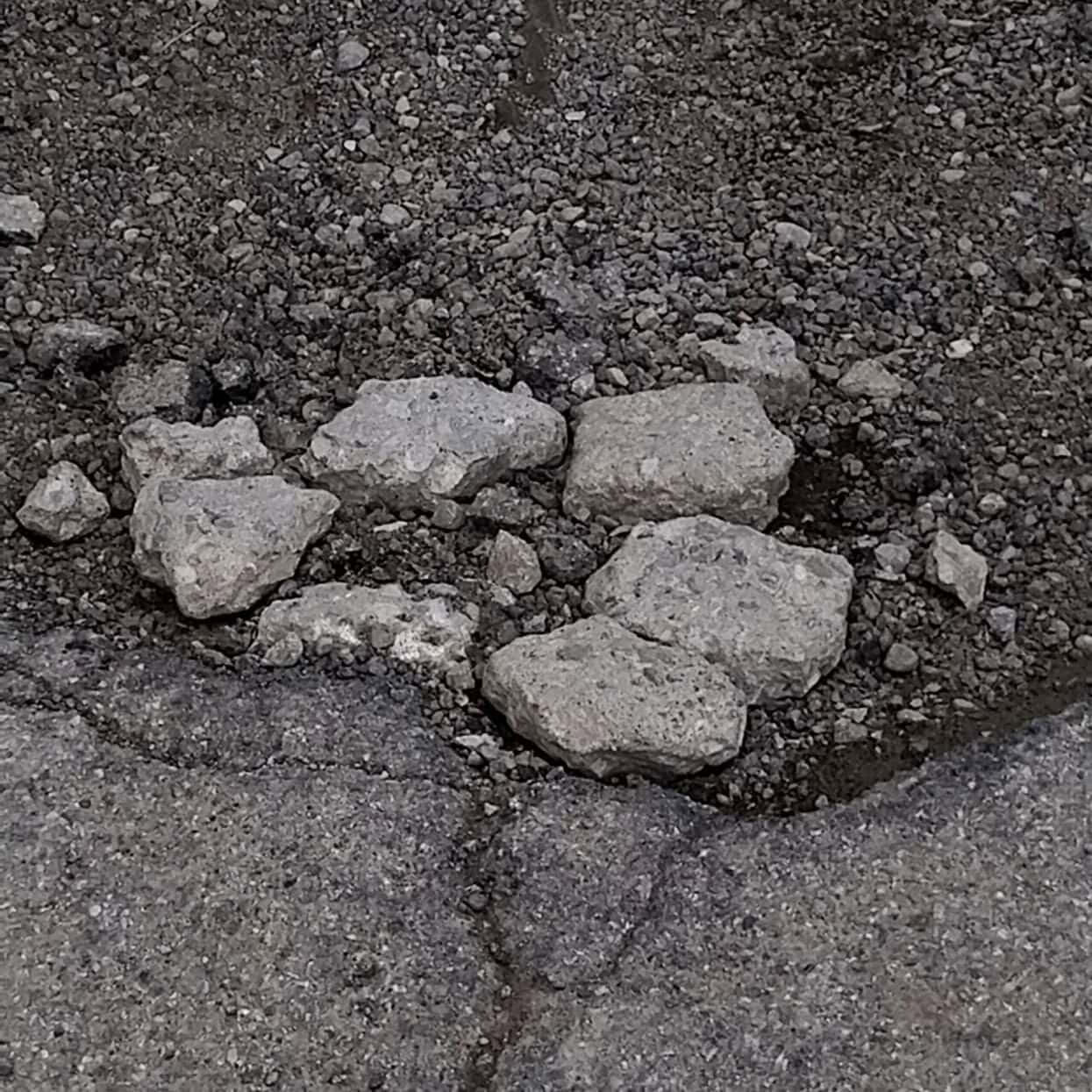 DEMOS: la strada del Camposanto di Arezzo in pessime condizioni