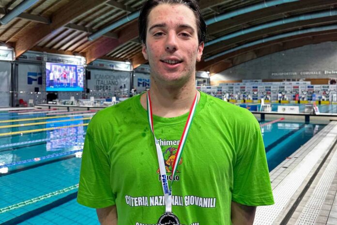 Nuova medaglia tricolore per la Chimera Nuoto con Gabriele Mealli
