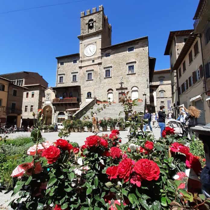 È partito il concorso Cortona in Fiore: case e negozi ancora più belli