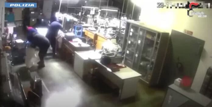 Smantellata banda specializzata in furti nelle aziende orafe di Arezzo