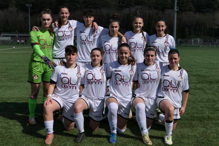 ragazze-amaranto_1