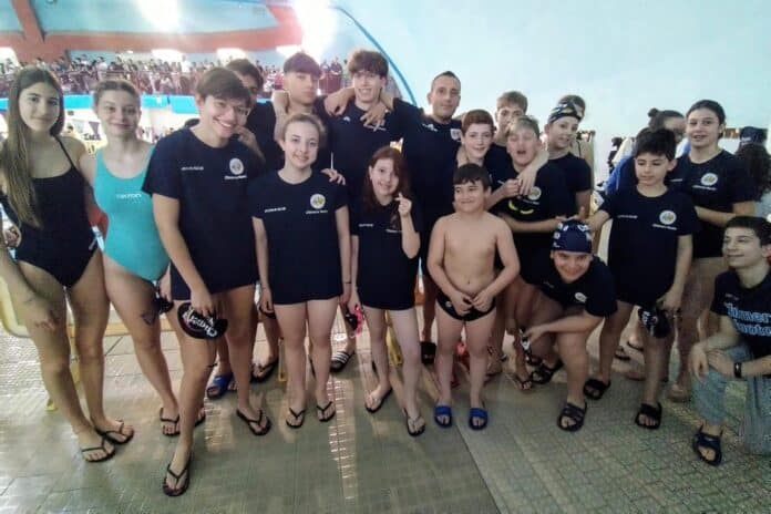 La Chimera Nuoto vince sedici ori nel campionato toscano Propaganda