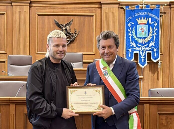 Consegnata la pergamena della Cittadinanza Onoraria a Luca Agnelli